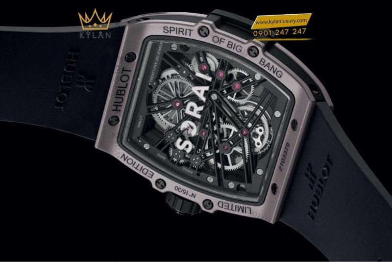 Đồng hồ Hublot Spirit of Big Bang Tourbillon SORAI 42mm 645.FX.8020.NR.SOA24
