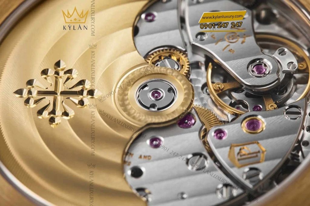 Kỳ Lân Luxury dong ho patek philippe aquanaut 5268 200r 001 4 Đồng hồ Patek Philippe Aquanaut vành kim cương 5268/200R-010