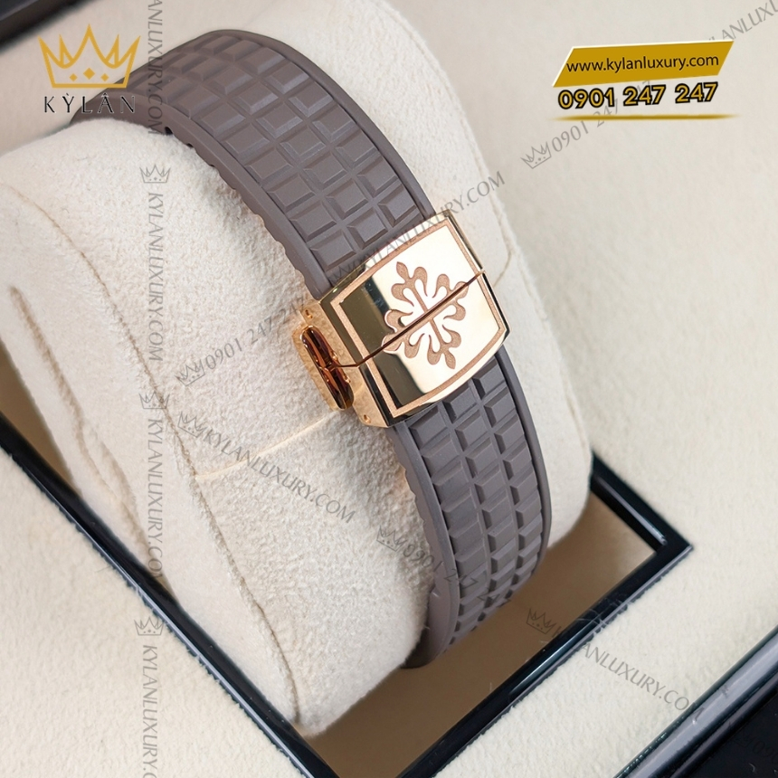 Kỳ Lân Luxury dong ho patek philippe aquanaut vanh kim cuong 5268 200r 010 4 Đồng hồ Patek Philippe Aquanaut vành kim cương 5268/200R-010
