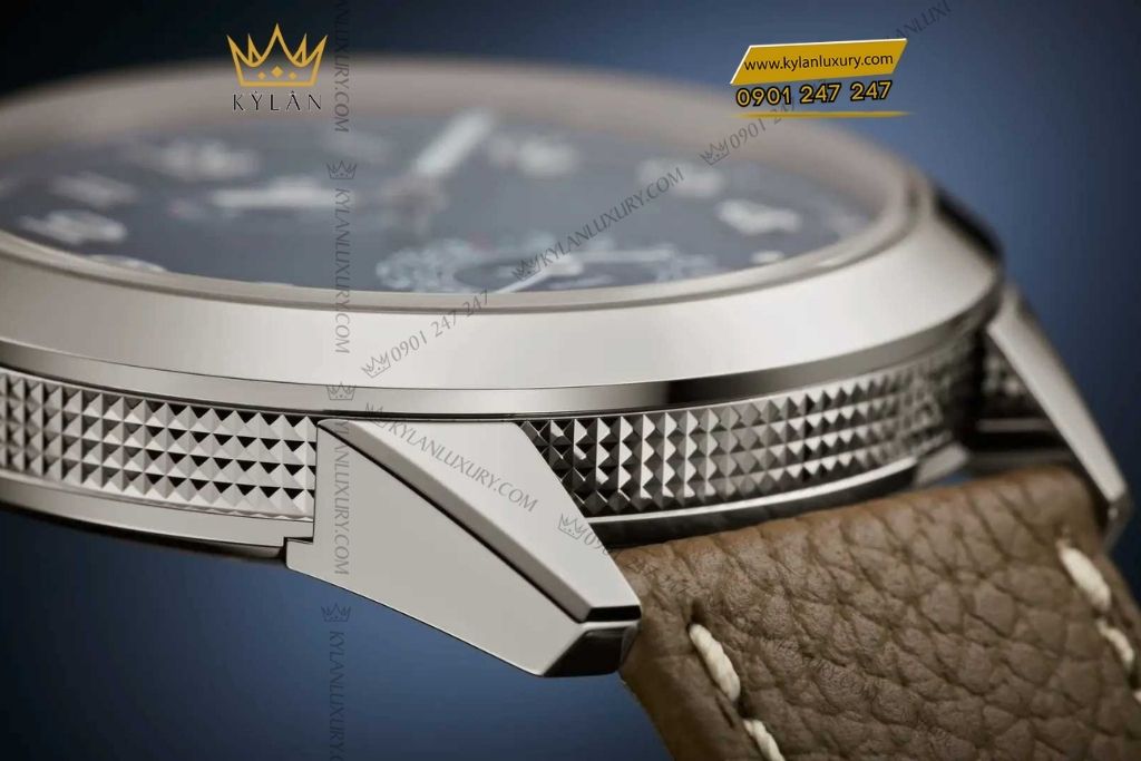 Kỳ Lân Luxury dong ho patek philippe complications 5328G 001 4 Đồng hồ Patek Philippe Complications 5328G-001 mặt số xanh chuyển sắc