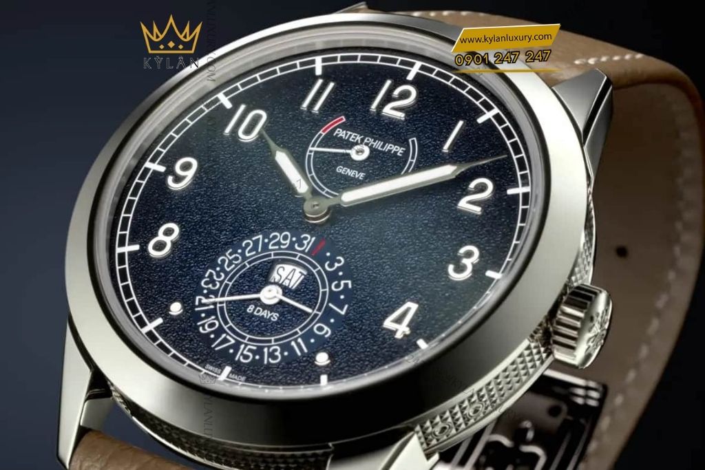 Kỳ Lân Luxury dong ho patek philippe complications 5328G 001 7 Đồng hồ Patek Philippe Complications 5328G-001 mặt số xanh chuyển sắc