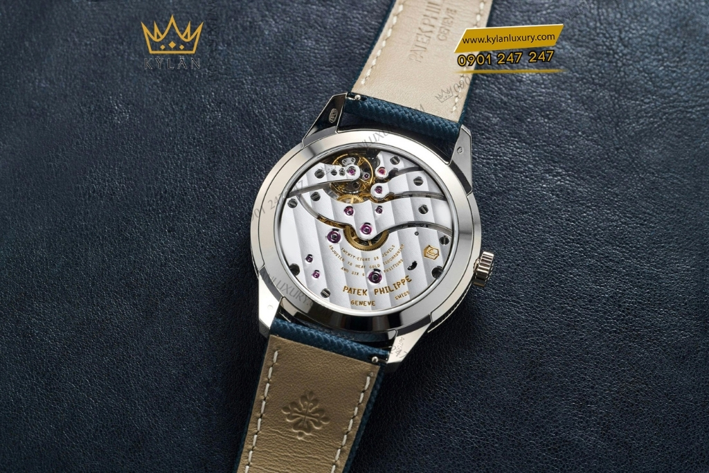 Kỳ Lân Luxury dong ho patek philippe complications 5328g 001 mat so xanh chuyen sac 6 Đồng hồ Patek Philippe Complications 5328G-001 8-Day Power Reserve