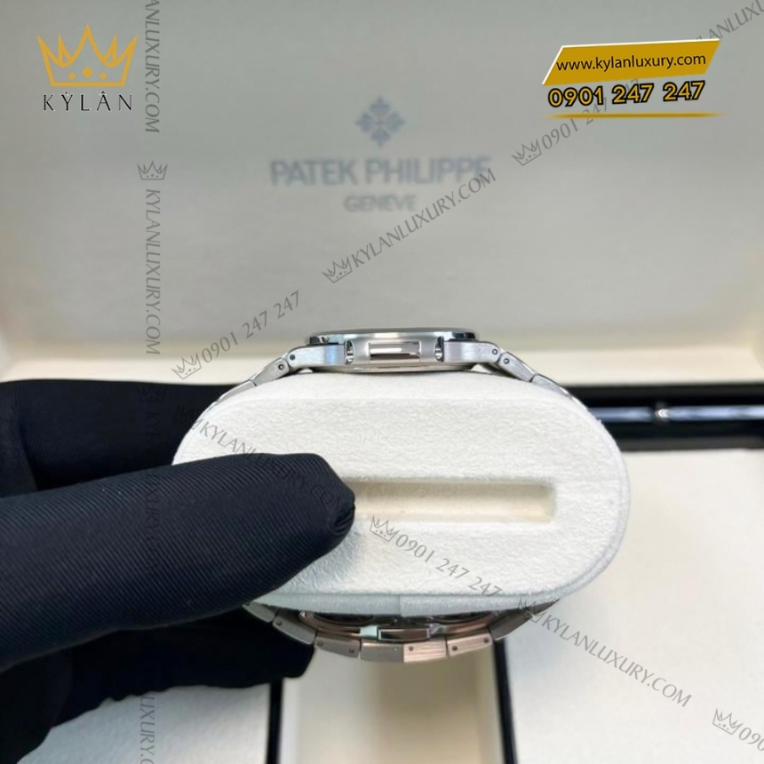 Kỳ Lân Luxury dong ho patek philippe nautilus 7010 1g 013 mat so xanh ngoc 11 Đồng hồ Patek Philippe Nautilus mặt xanh vành kim 7010/1G-013