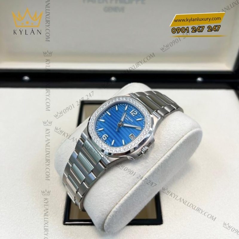 Đồng hồ Patek Philippe Nautilus mặt xanh vành kim 7010/1G-013