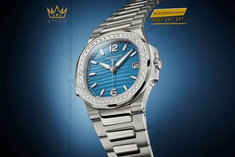 Đồng hồ Patek Philippe Nautilus 7010/1G-013 mặt số xanh ngọc