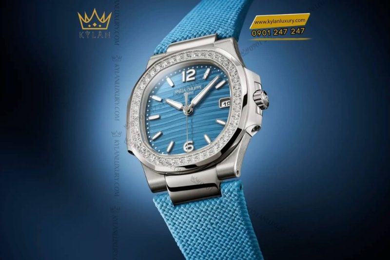 Đồng hồ Patek Philippe Nautilus 7010G-013 mặt số xanh vành kim cương