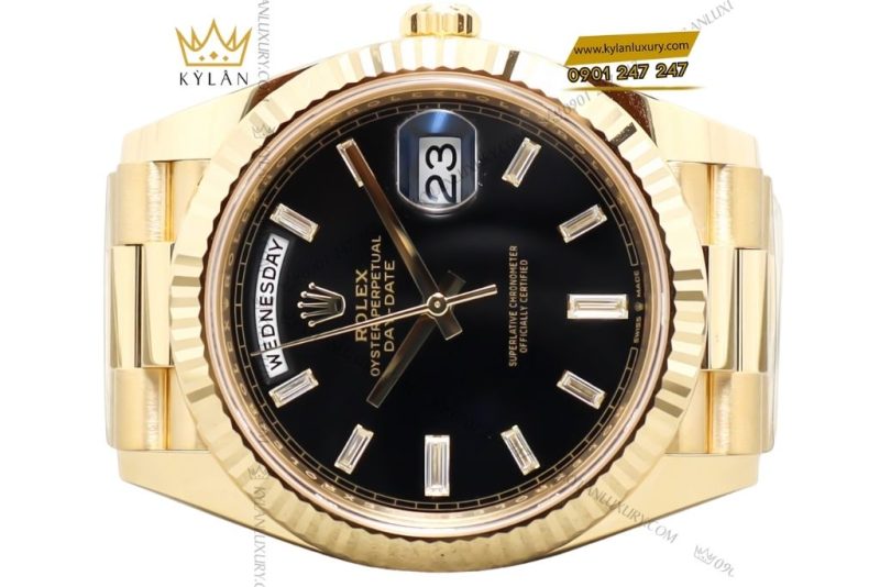 Đồng hồ Rolex Day-Date 40mm M228238-0059 mặt mã não cọc số kim cương