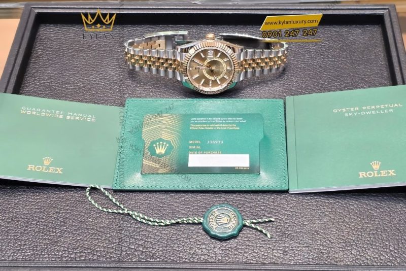 Đồng hồ Rolex Sky-Dweller vàng kim mặt số champage m336933-0002