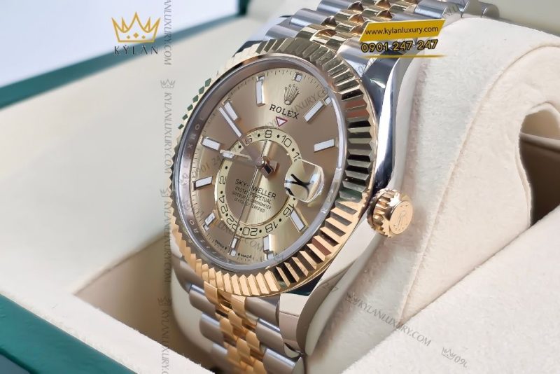 Đồng hồ Rolex Sky-Dweller vàng kim mặt số champage m336933-0002
