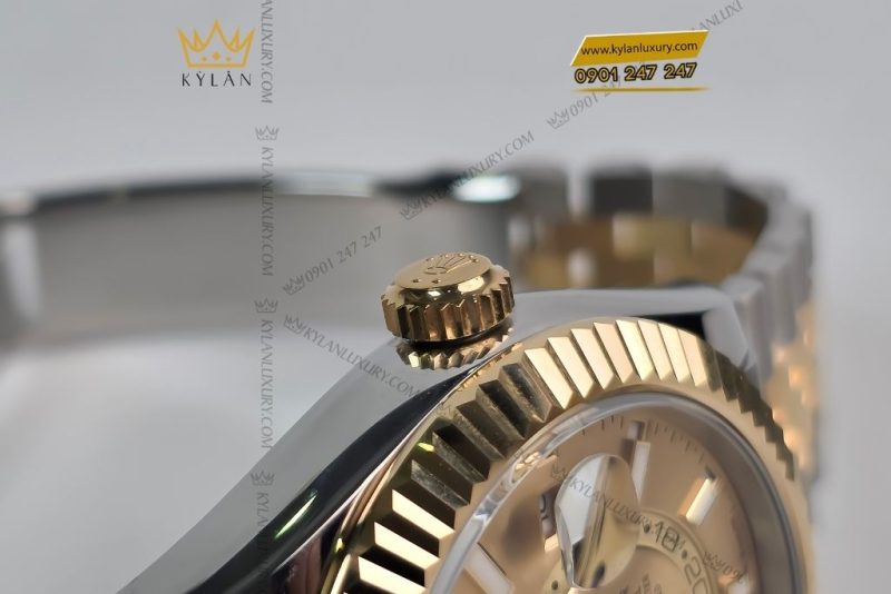 Đồng hồ Rolex Sky-Dweller vàng kim mặt số champage m336933-0002