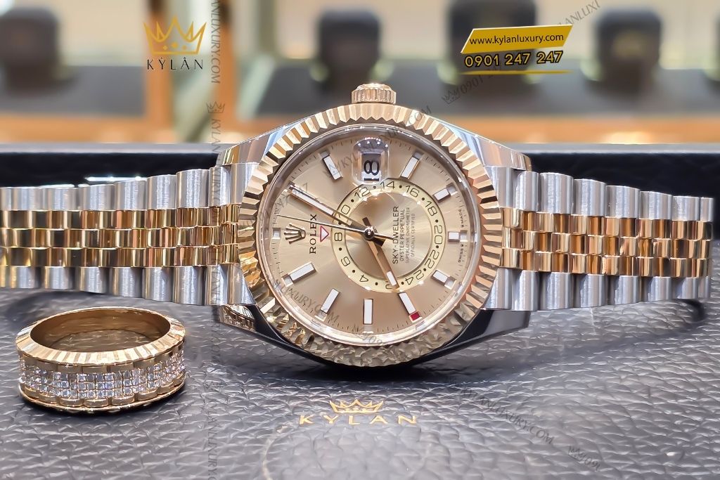 Kỳ Lân Luxury dong ho rolex sky dweller m336933 0002 9 Đồng hồ Rolex Sky-Dweller vàng kim mặt số champage m336933-0002