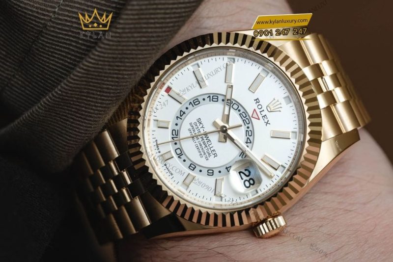 Đồng hồ Rolex Sky-Dweller mặt trắng vàng kim 18ct m336938-0006
