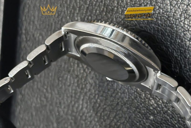 Đồng hồ Rolex Submariner custom đính full kim cương 114060