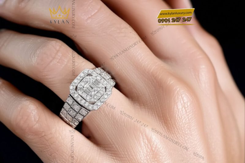 Nhẫn Shynara vàng trắng nguyên khối Au750 đính kim cương
