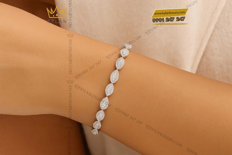 Lắc tay Pear Shape vàng trắng Au750 nguyên khối đính kim cương