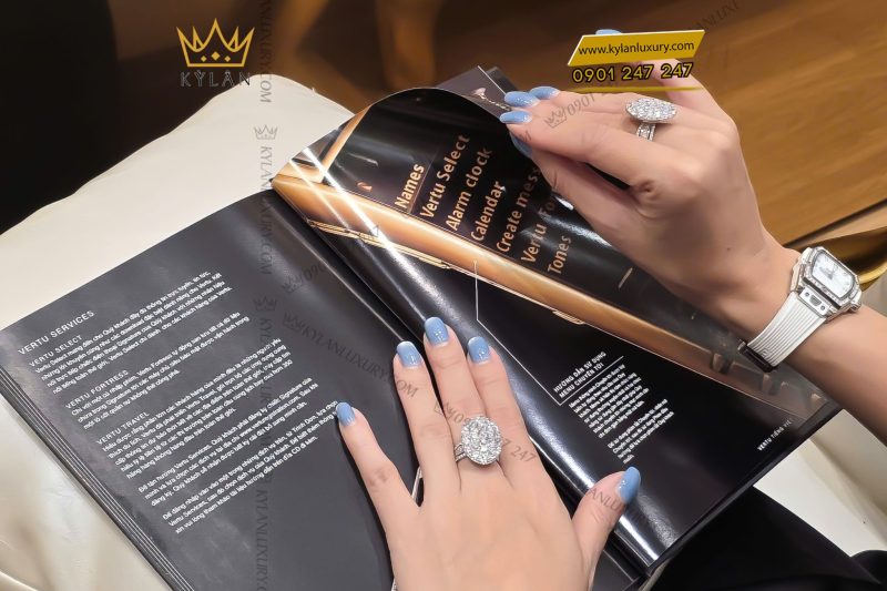 Nhẫn nữ kim cương vàng trắng nguyên khối Au750