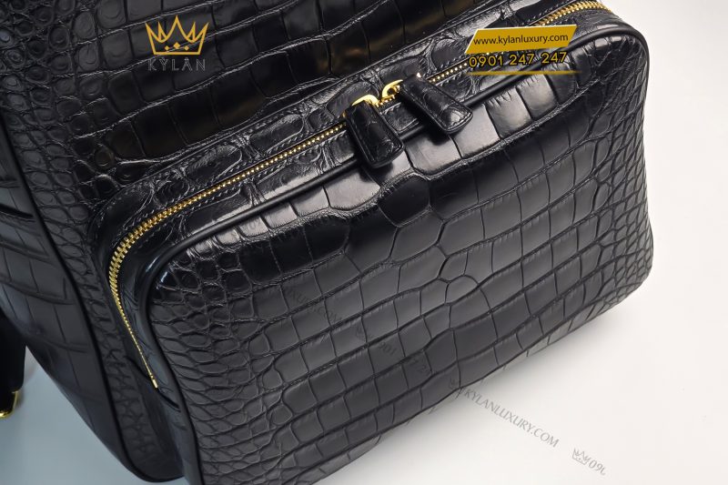 Balo da cá Alligator đen đính logo vương miện KY LAN