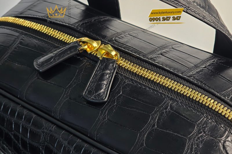 Balo da cá Alligator đen đính logo vương miện KY LAN