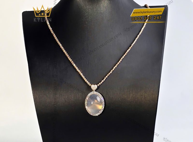 Mặt dây chuyền vàng hồng nguyên khối Au750 đính đá quý trắng