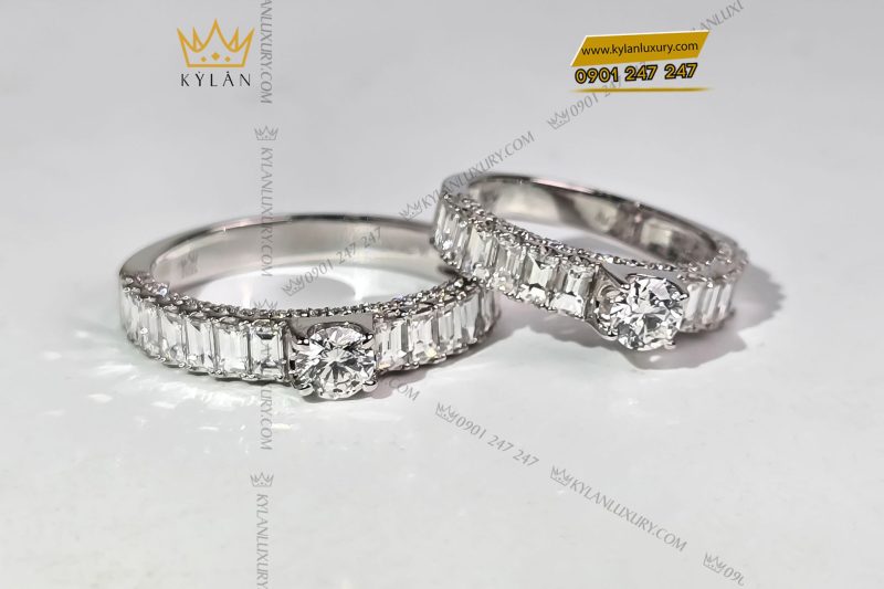 Nhẫn nam vàng trắng nguyên khối Au750 đính viên chủ kim cương 4ly5