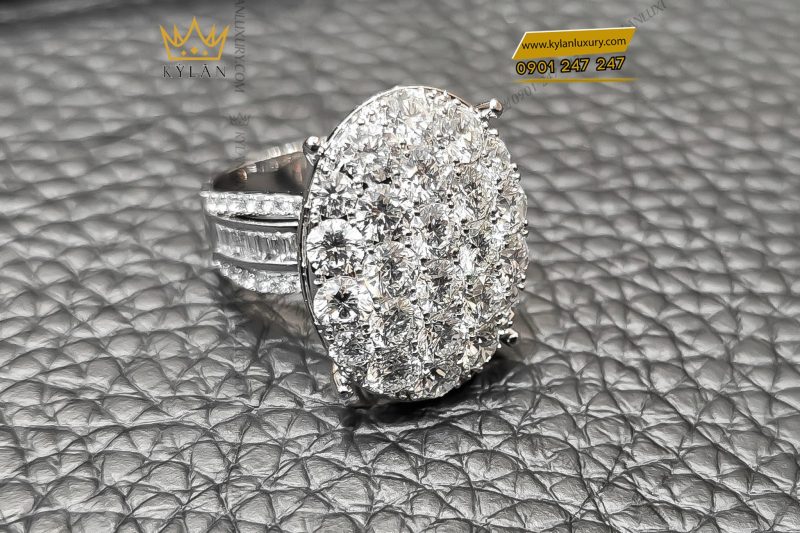 Nhẫn nữ kim cương vàng trắng nguyên khối Au750