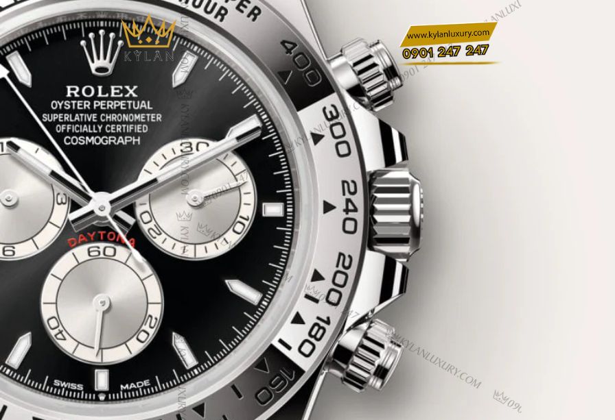 Rolex Cosmograph Daytona 126509 chế tác từ vàng trắng 18ct tại xưởng đúc riêng của Rolex, cam kết tinh khiết và hoàn hảo tuyệt đối