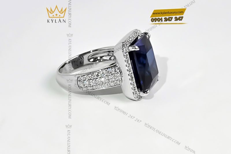Nhẫn kim cương vàng trắng nguyên khối Au750 đính đá Sapphire xanh