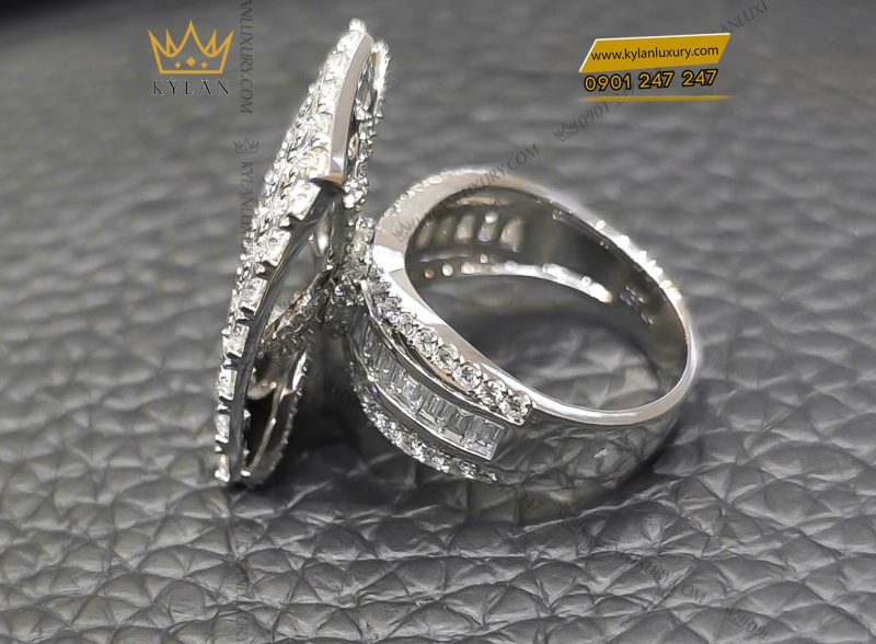 Nhẫn nữ mặt hình chữ nhật vàng trắng Au750 đính kim cương 