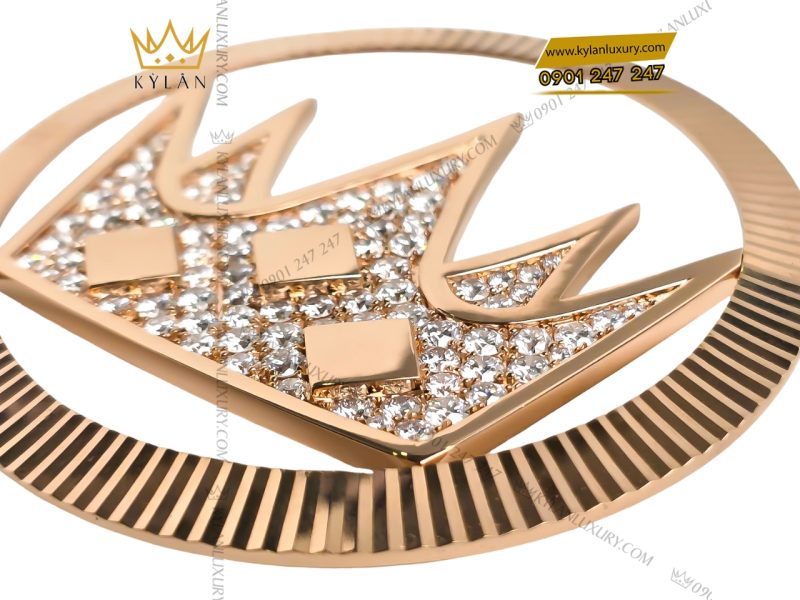 Mặt logo vương miện KyLan vàng nguyên khối Au750 đính kim cương