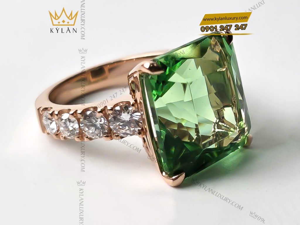 Kỳ Lân Luxury 4 117 Nhẫn kim cương vàng hồng nguyên khối Au750 đính đá sapphire xanh