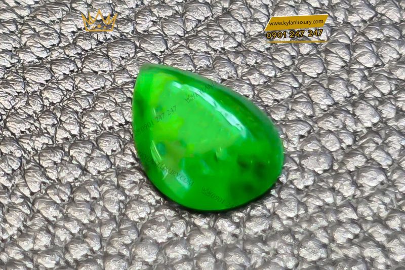 Đá ngọc phỉ thúy xanh lục