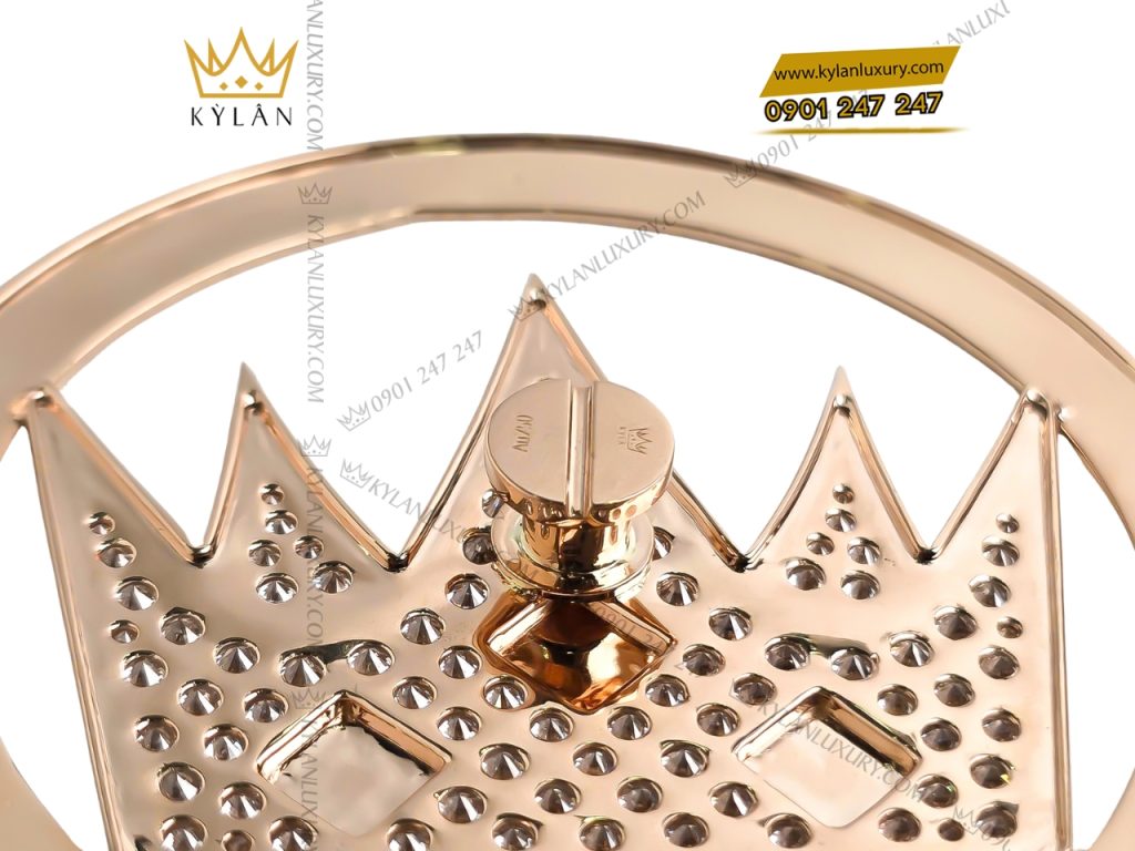 Mặt logo vương miện KyLan vàng nguyên khối Au750 đính kim cương