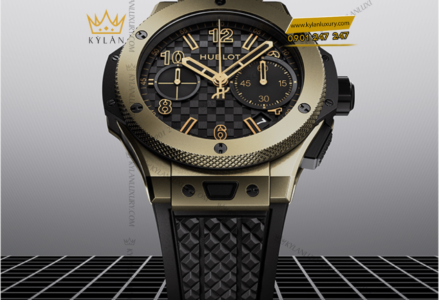 Mặt số carbon effect và dây cao su đen của Big Bang Full Magic Gold 43MM