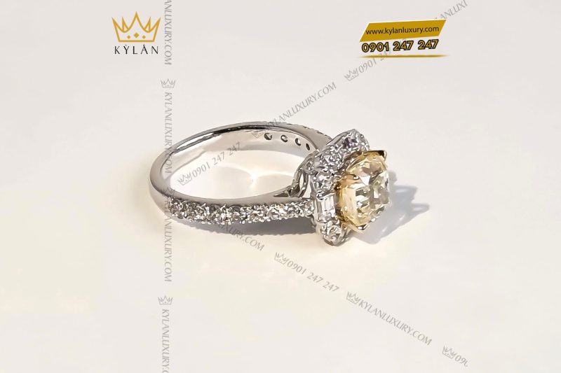 Nhẫn nữ vàng trắng nguyên khối Au750 đính viên chủ kim cương 7ly màu vàng