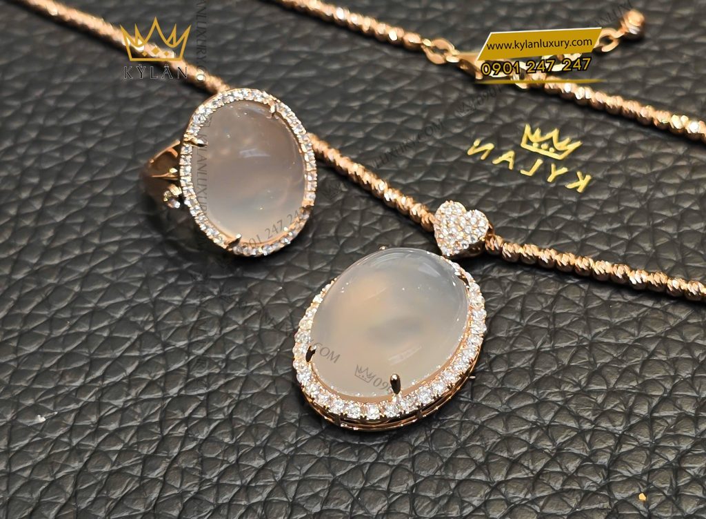 Kỳ Lân Luxury 7 74 Mặt dây chuyền vàng hồng nguyên khối Au750 đính đá quý trắng