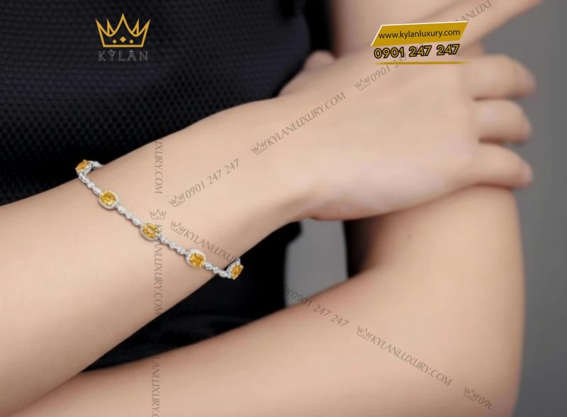 Lắc tay kim cương vàng trắng nguyên khối Au750 đính đá sapphire