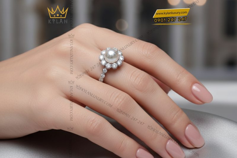 Nhẫn Ngọc Trai vàng trắng Au750 đính kim cương