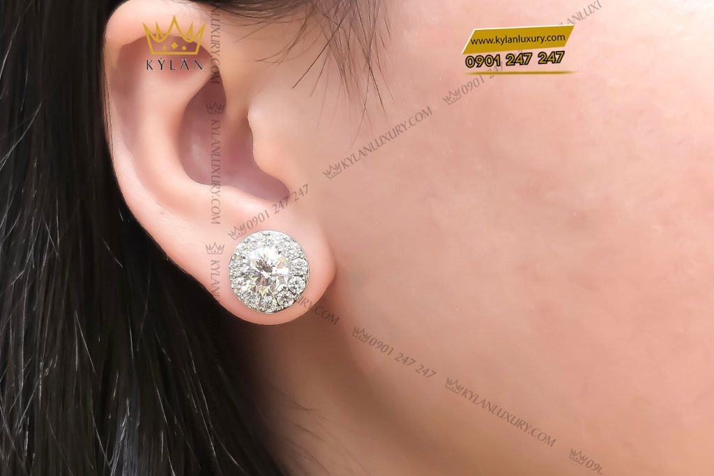 Cặp bông tai vàng trắng nguyên khối Au750 đính viên chủ kim cương 7ly5
