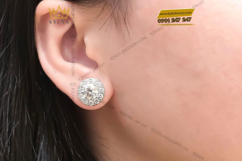 Cặp bông tai vàng trắng nguyên khối Au750 đính viên chủ kim cương 7ly5