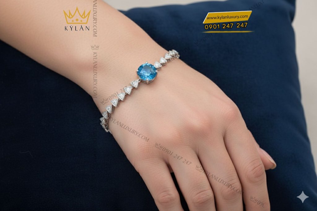 Lắc tay vàng trắng Au750 đính kim cương và đá quý