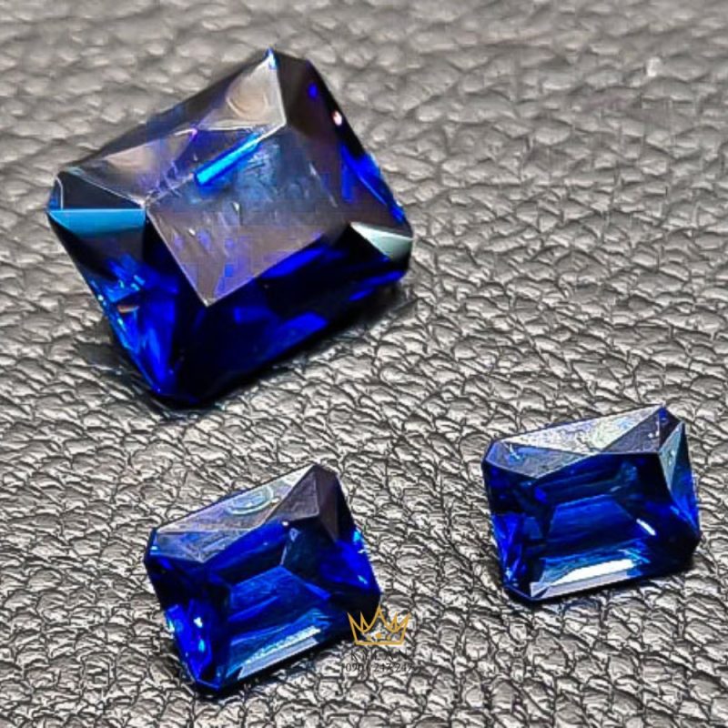 Đá quý sapphire màu xanh dương đậm