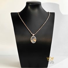 Mặt dây chuyền vàng hồng nguyên khối Au750 đính đá quý trắng