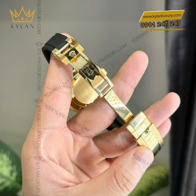 Đồng hồ Rolex Yacht-Master 42 mặt số đen 226658-0001