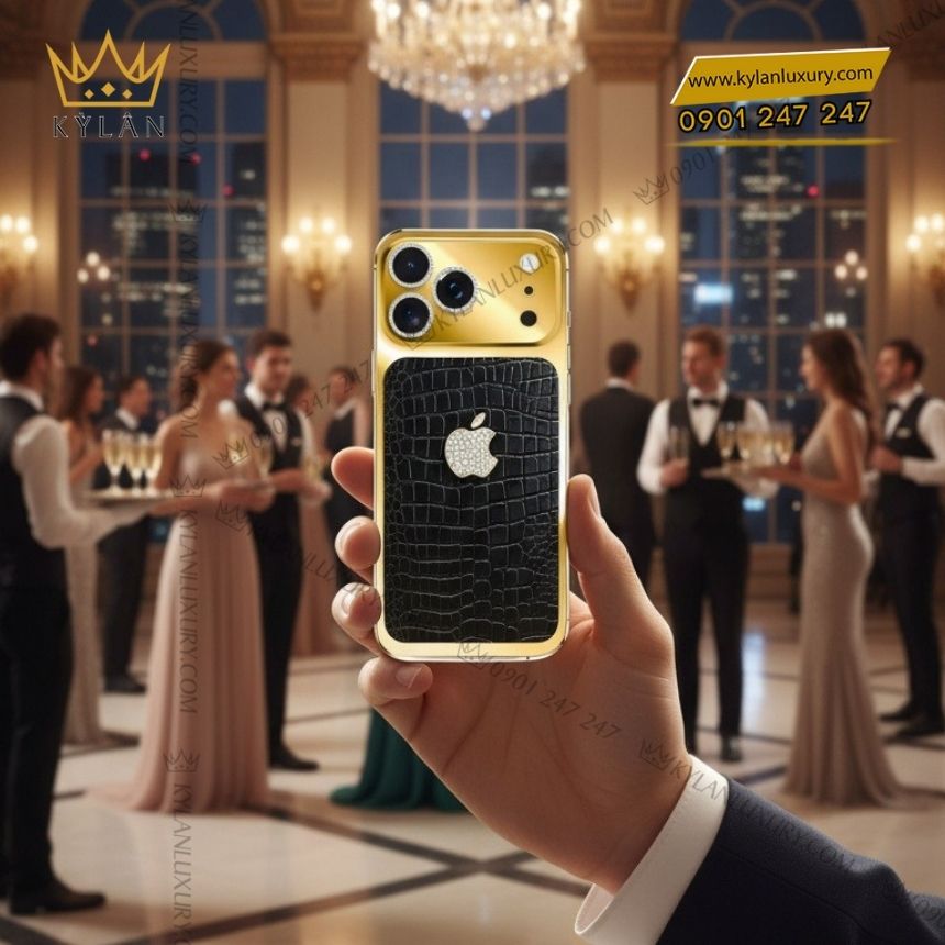 Kỳ Lân Luxury iphone 17 pro max vang khoi da ca dinh kim cuong 6 iPhone 17 Pro Max vàng khối - da cá đính kim cương