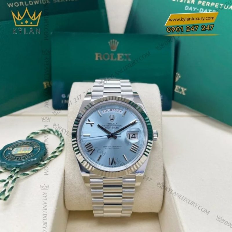 Đồng hồ Rolex Day-Date 40 mặt số xanh băng 228236-0012
