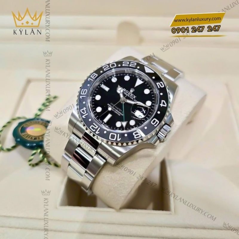 Đồng hồ Rolex GMT-Master II vành xám đen 126710GRNR-0004