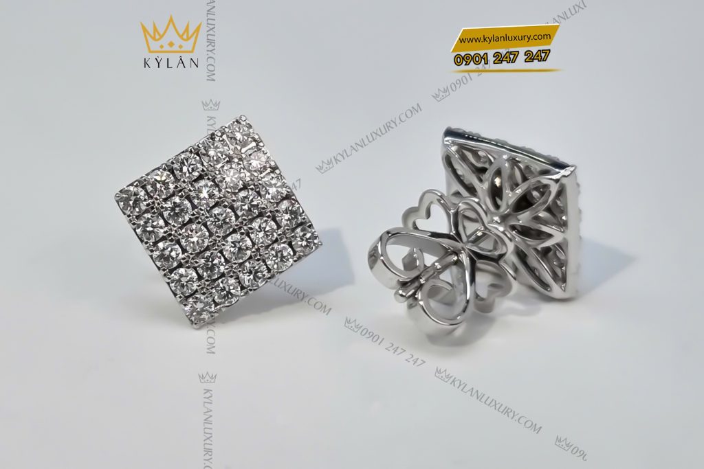 Bông tai mặt hình chữ nhật vàng trắng Au750 đính kim cương 