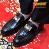 Giày nam da cá Alligator black đính logo vương miện vàng full kim cương