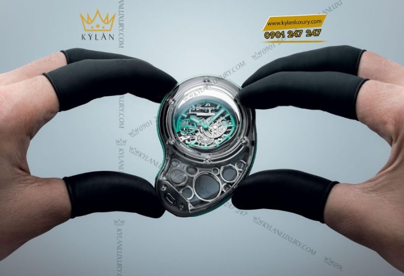 Vỏ Titanium, kính sapphire trong suốt và dây titan đôi của Hublot Arsham Droplet lấy cảm hứng từ giọt nước