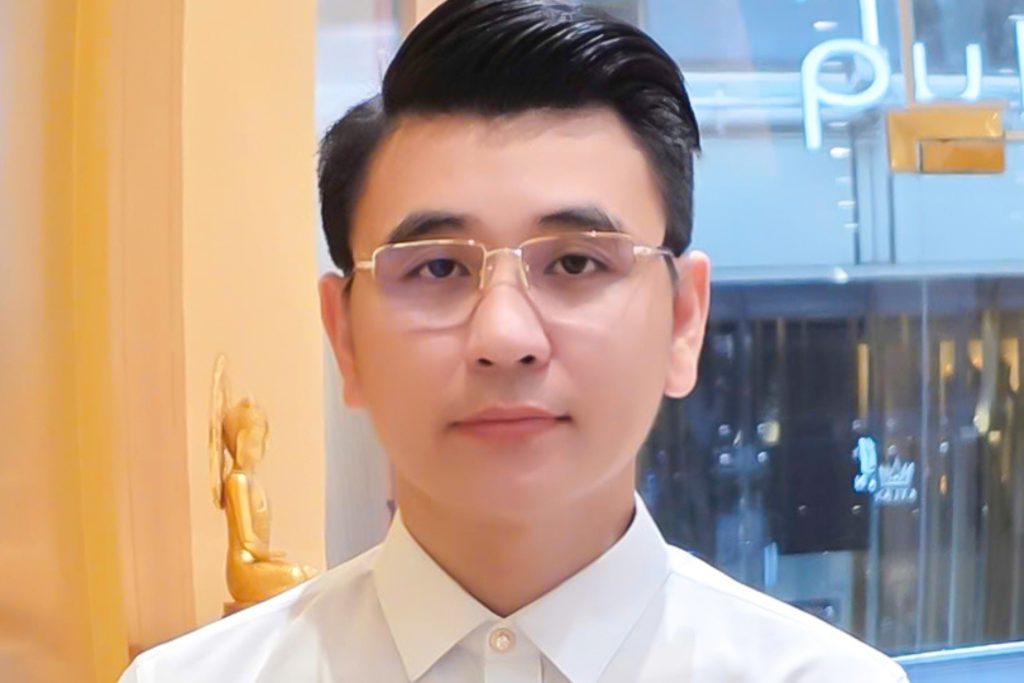 Mắt kính vàng hồng Au750 đính kim cương 19 Kỳ Lân Luxury 12 11 Mắt kính vàng hồng Au750 đính kim cương